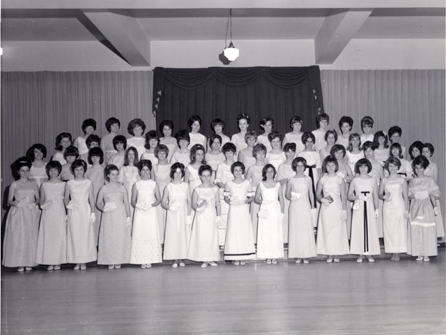 Eleventh grade graduates at Saint-Louis-de-Gonzague High School in Grand-Mère in 1966